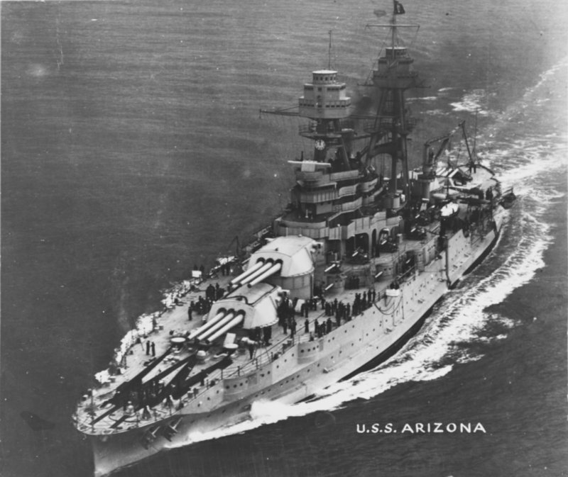 USS_Arizona_(BB-39)_-_NH_57658.jpg