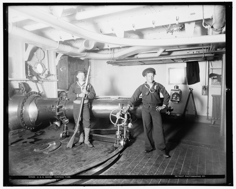 WTUS_PreWWII_Maine_Torpedo_Tube_pic.thumb.jpg.f8e331cecbe31465b4eabf1020201981.jpg