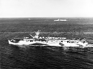 300px-USS_Cowpens_(CVL-25)_at_sea_on_31_August_1944.jpg