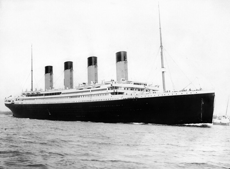 rms-titanic-departing-southampton-april-10-1912.thumb.jpg.446341ebded7d87020a507d908f96466.jpg